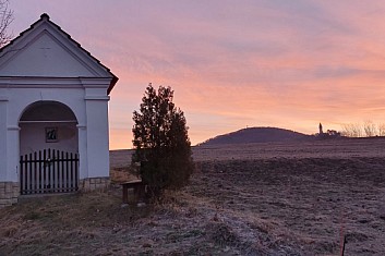 Vycházka od Kateřiny přes Libotín, štramberskými uličkami kolem arboreta ke křížku(někteří i na Bílou horu) a na Trúbu.