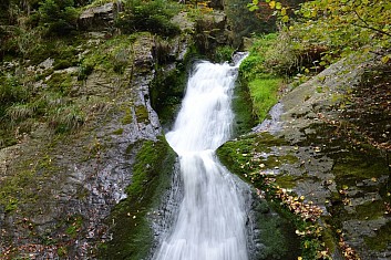 Největší z Rešovských vodopádů (IČ)