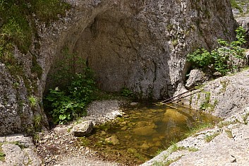 Luxusní jeskyňka i s koupelnou (IČ)