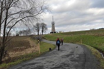 Pokračujeme směrem k rozhledně.