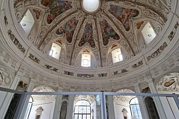Rotunda v Květné zaharadě